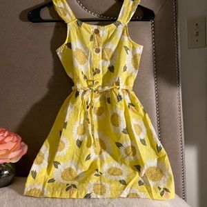 CARTER’S beautiful dress for girl size 7 excellent condition
